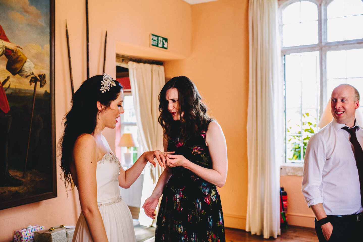 bride with her friend