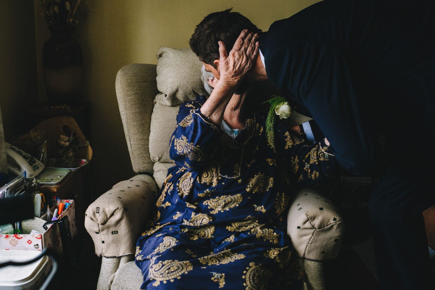 documentary wedding photography in nottingham